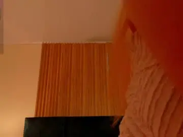 Chaturbate Nude Webcam of amber_kiss_