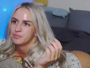 Chaturbate Live Sex of foxy_kimmi