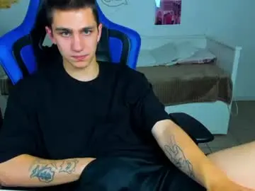 Chaturbate Free Live Porn of frank_mooree