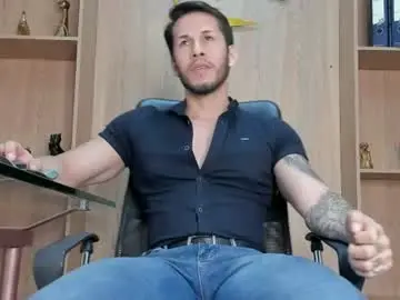 Chaturbate Adult Video Chat of george_diesell_