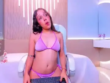 Chaturbate Live Sex of mikaela_petite18