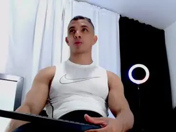 Chaturbate Adult Video Chat of antonywebb94