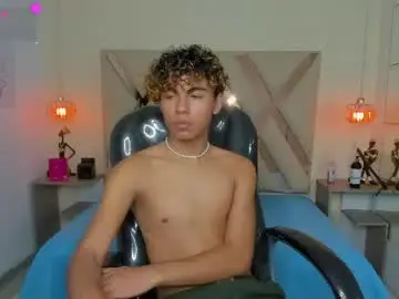 Chaturbate Watch Live Sex Cams of anyelotwink