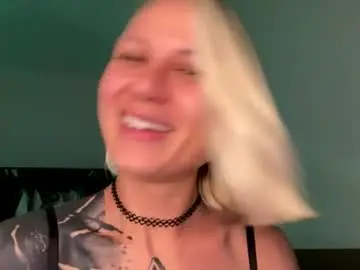 Chaturbate Live Sex of blonde_fuck_couple