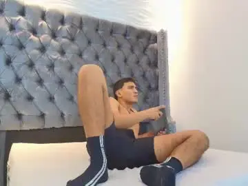 Chaturbate Best live sex cam show of marco_smith2
