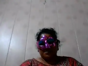 Chaturbate Live Sex Cam of sexy_mils_1988