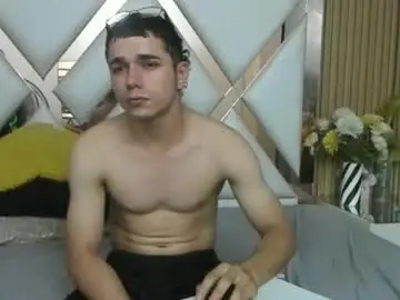 Chaturbate Nude Webcam of zoeandalex_