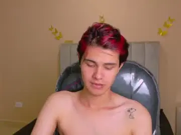 Chaturbate Live Sex Cam of derek_sinn