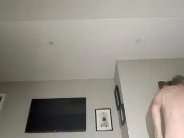 Chaturbate Live Sex Cam of panda320