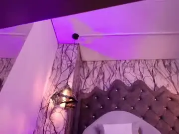 Chaturbate Live Sex Cam of queen_nyxx