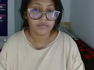 Chaturbate Live Sex Cam of miajoseph_