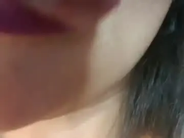 Chaturbate Best live sex cam show of evolethmontenegros
