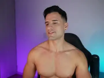 Chaturbate Live Sex Cam of krops_