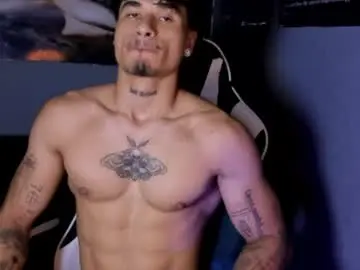 Chaturbate Live Sex of thomas_fit1