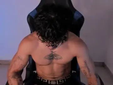 Chaturbate Adult Webcams of thomas_fit1