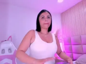 Chaturbate Live Sex Cam of belleanderson