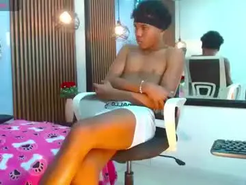 Chaturbate Best live sex cam show of chrisshottx