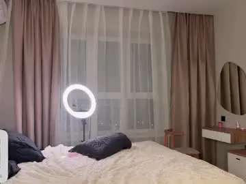 Chaturbate Watch Live Sex Cams of hey_its_mia