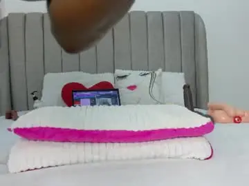 Chaturbate Live Sex of ebony_pearl69