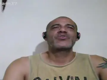 Chaturbate Free Porn Cam of retlam37