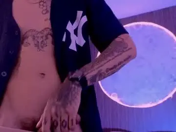 Chaturbate Best live sex cam show of paulo527