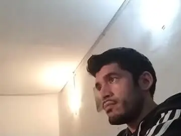 Chaturbate Live Sex Cam of uncutcharly91