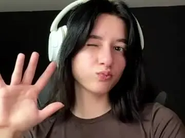 Chaturbate Adult Video Chat of merrillnoorigian