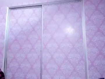 Chaturbate Live Porn of miabloom19