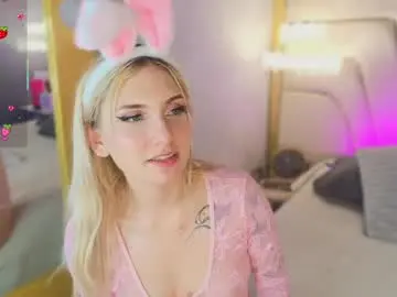 Chaturbate Live Sex of mariluu_