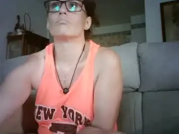 Chaturbate Live Sex Cam of lolahueso