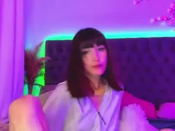 Chaturbate Live Sex Cam of milanahottss