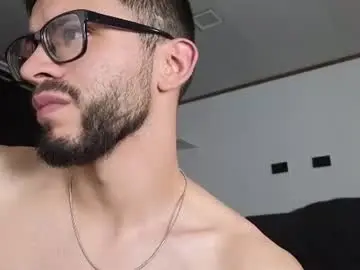 Chaturbate Private Sex Chat of phantom_bigger1