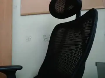 Chaturbate Free Porn Cam of karolhorny96