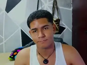 Chaturbate Sex Chat of latinohotboy_