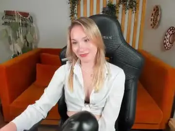 Chaturbate Free Live Porn of elaravoltage