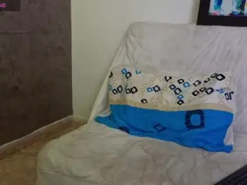 Chaturbate Live Sex Cam of mikke_love