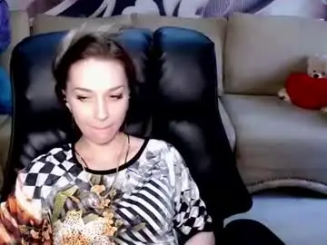 Chaturbate Live Sex Cam of lovellymalina