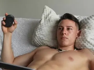 Chaturbate Live Sex Cam of muscle_king_cum