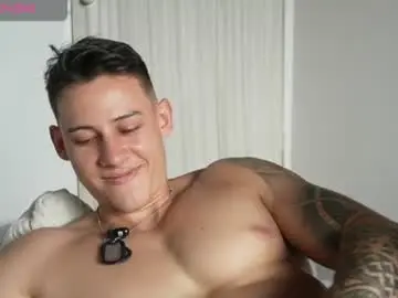 Chaturbate Live Porn of muscle_king_cum
