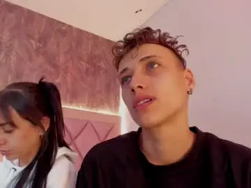 Chaturbate Live Sex Cam of megan_and_clohe