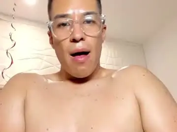 Chaturbate Live Porn of tatan_98