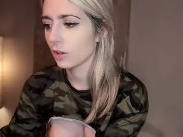 Chaturbate Watch Live Sex Cams of kimilee22