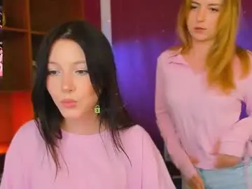 Chaturbate Live Sex Cam of lina_moone