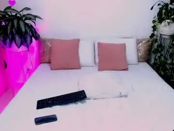 Chaturbate Live Sex Cam of haylin_bex