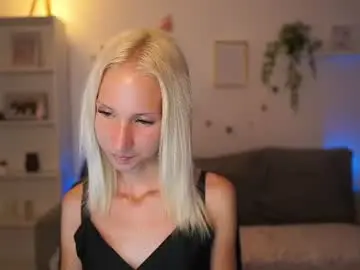 Chaturbate Free Porn Cam of piper_perri_18