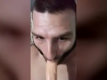 Chaturbate Live Sex Cam of carlsonchad422