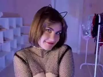 Chaturbate Live Sex Cam of koshka__zhena