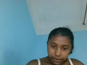 Chaturbate Live Sex Cam of milinasy