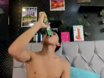 Chaturbate Free Porn Cam of ethan_westt