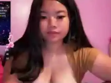 Chaturbate Live Porn of allianahpetit